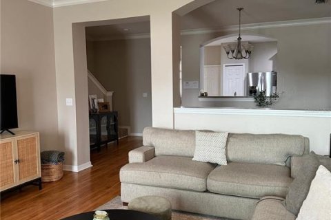 Townhouse in Tampa, Florida 3 bedrooms, 169.08 sq.m. № 2237638 - photo 8