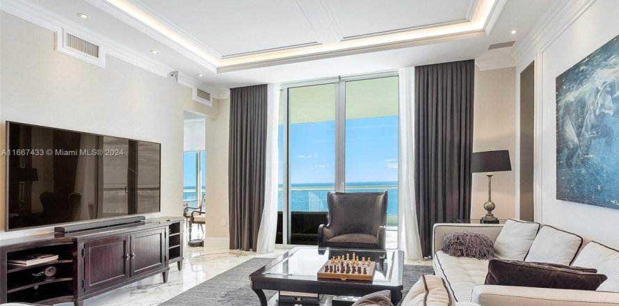 Condo à Sunny Isles Beach, Floride, 2 chambres № 1861651