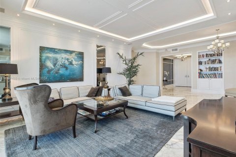 Condominio en alquiler en Sunny Isles Beach, Florida, 2 dormitorios, 208.57 m2 № 1861651 - foto 5