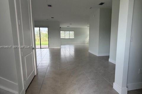 House in Ave Maria, Florida 4 bedrooms № 2002457 - photo 5