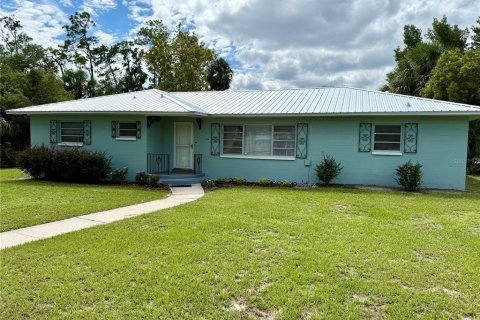 House in DeLand, Florida 2 bedrooms, 111.3 sq.m. № 1914069 - photo 4