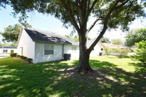 Casa en alquiler en Lakeland, Florida, 2 dormitorios, 102.19 m2 № 1917945 - foto 5