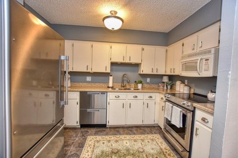 Casa en alquiler en Lakeland, Florida, 2 dormitorios, 102.19 m2 № 1917945 - foto 6