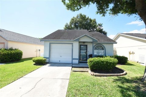 Casa en alquiler en Lakeland, Florida, 2 dormitorios, 102.19 m2 № 1917945 - foto 1