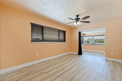 Villa ou maison à vendre à Palmetto, Floride: 2 chambres, 141.12 m2 № 2149586 - photo 24