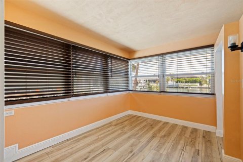 Villa ou maison à vendre à Palmetto, Floride: 2 chambres, 141.12 m2 № 2149586 - photo 27
