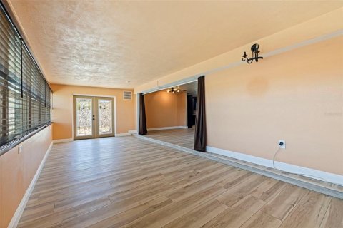 Villa ou maison à vendre à Palmetto, Floride: 2 chambres, 141.12 m2 № 2149586 - photo 19