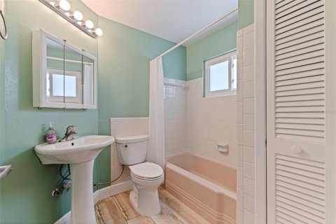 Villa ou maison à vendre à Palmetto, Floride: 2 chambres, 141.12 m2 № 2149586 - photo 23