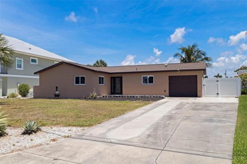 Villa ou maison à vendre à Palmetto, Floride: 2 chambres, 141.12 m2 № 2149586 - photo 6
