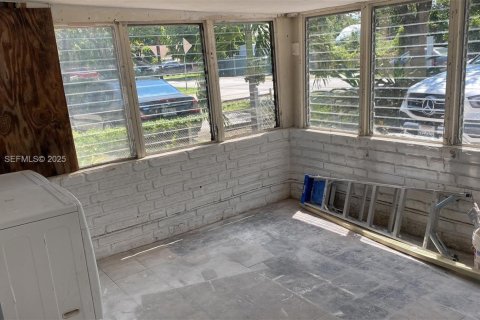 Casa en venta en Hollywood, Florida, 3 dormitorios, 164.44 m2 № 2039767 - foto 17