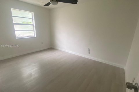 Casa en venta en Hollywood, Florida, 3 dormitorios, 164.44 m2 № 2039767 - foto 11