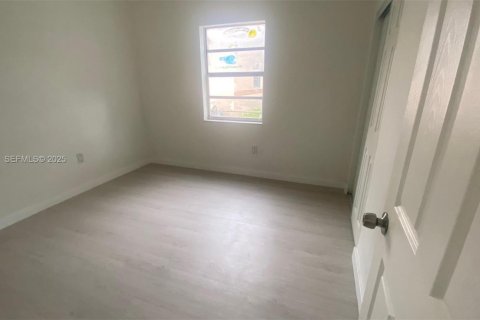 Casa en venta en Hollywood, Florida, 3 dormitorios, 164.44 m2 № 2039767 - foto 10