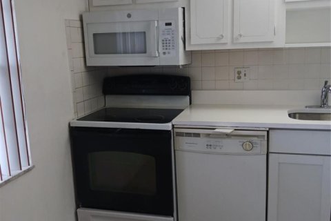 Купить кондоминиум в Маргит, Флорида 3 комнаты, 92.9м2, № 2088290 - фото 15