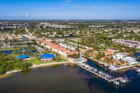 Touwnhouse à louer à Boynton Beach, Floride: 3 chambres, 156.91 m2 № 2080263 - photo 2