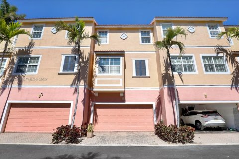 Touwnhouse à louer à Boynton Beach, Floride: 3 chambres, 156.91 m2 № 2080263 - photo 3