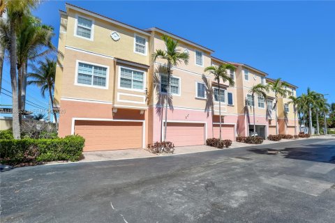 Touwnhouse à louer à Boynton Beach, Floride: 3 chambres, 156.91 m2 № 2080263 - photo 5
