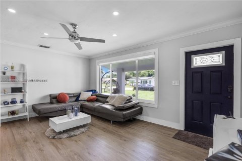 Casa en venta en Miramar, Florida, 2 dormitorios, 91.79 m2 № 2057692 - foto 4