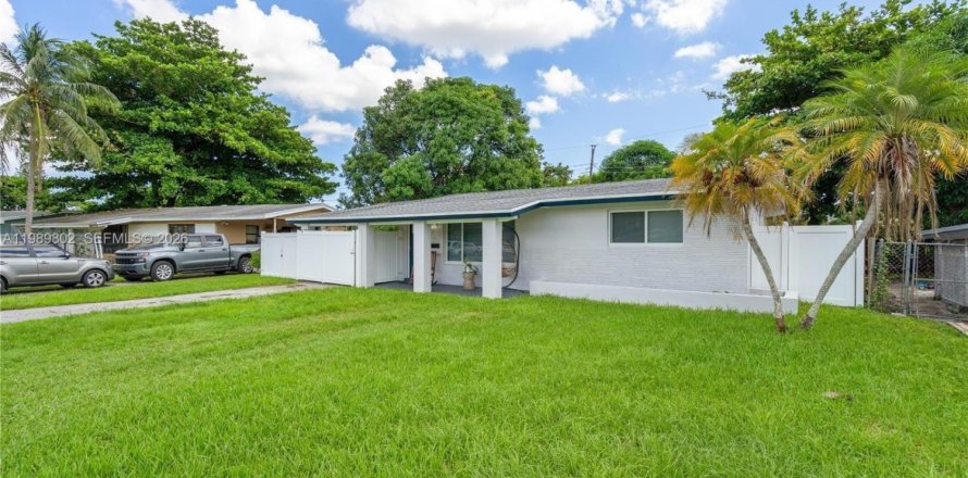 Casa en Miramar, Florida 2 dormitorios, 91.79 m2 № 2057692