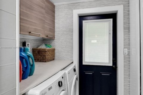 Casa en venta en Miramar, Florida, 2 dormitorios, 91.79 m2 № 2057692 - foto 7