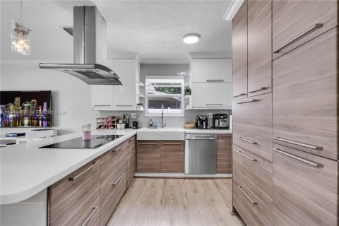 Casa en venta en Miramar, Florida, 2 dormitorios, 91.79 m2 № 2057692 - foto 6