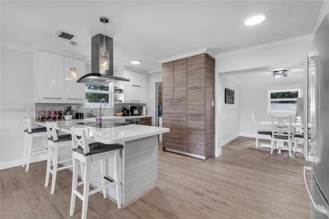 Casa en venta en Miramar, Florida, 2 dormitorios, 91.79 m2 № 2057692 - foto 3