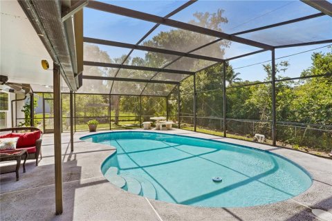 House in Deltona, Florida 3 bedrooms, 130.16 sq.m. № 2219580 - photo 4