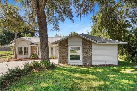 House in Deltona, Florida 3 bedrooms, 130.16 sq.m. № 2219580 - photo 6