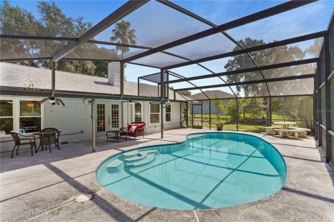 House in Deltona, Florida 3 bedrooms, 130.16 sq.m. № 2219580 - photo 5