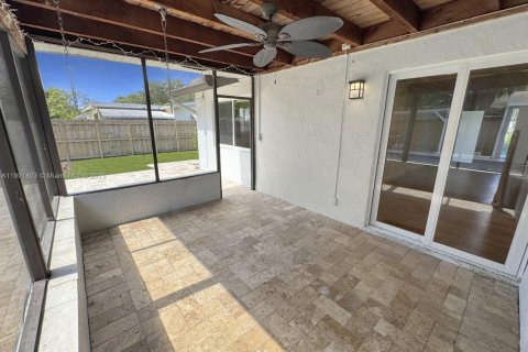 Casa en venta en Cooper City, Florida, 2 dormitorios, 94.95 m2 № 1956969 - foto 24