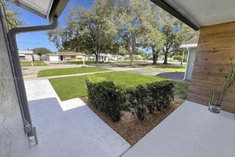 Casa en venta en Cooper City, Florida, 2 dormitorios, 94.95 m2 № 1956969 - foto 4