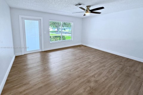 Casa en venta en Cooper City, Florida, 2 dormitorios, 94.95 m2 № 1956969 - foto 5