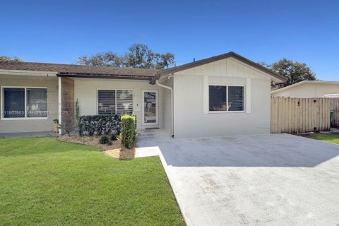 Casa en venta en Cooper City, Florida, 2 dormitorios, 94.95 m2 № 1956969 - foto 3