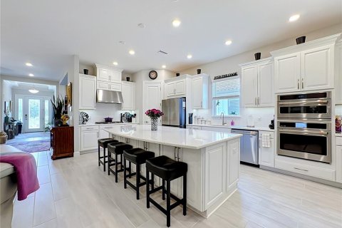 Купить виллу или дом в Брейдентон, Флорида 4 комнаты, 222.13м2, № 2225207 - фото 7