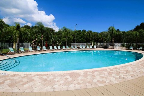 Condo in Saint Petersburg, Florida, 1 bedroom  № 1876834 - photo 14