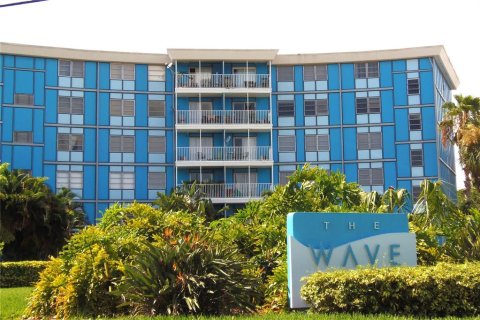 Condo in Saint Petersburg, Florida, 1 bedroom  № 1876834 - photo 1