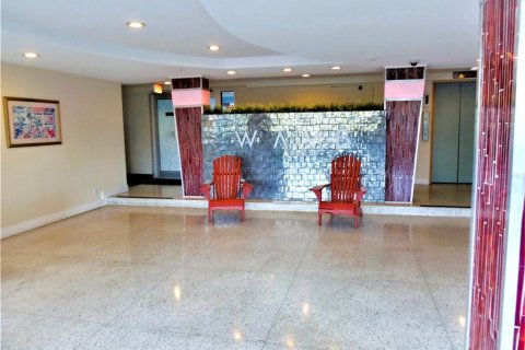 Condo in Saint Petersburg, Florida, 1 bedroom  № 1876834 - photo 19
