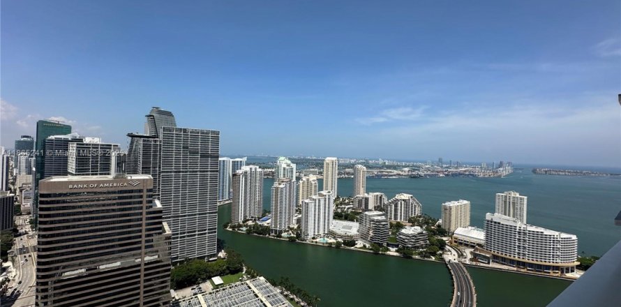 Condo in Miami, Florida, 2 bedrooms № 1893452