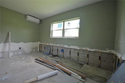 House in New Port Richey, Florida 2 bedrooms, 88.07 sq.m. № 1900706 - photo 20