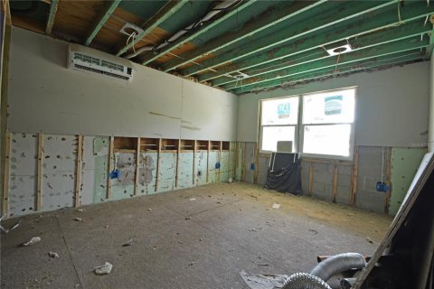 House in New Port Richey, Florida 2 bedrooms, 88.07 sq.m. № 1900706 - photo 10