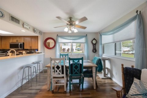 Townhouse in Largo, Florida 3 bedrooms, 135.73 sq.m. № 1785022 - photo 12