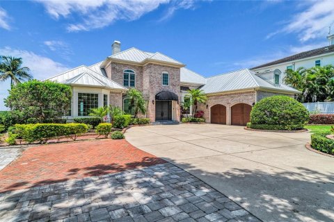 Villa ou maison à vendre à Bradenton, Floride: 4 chambres, 597.45 m2 № 2434523 - photo 6