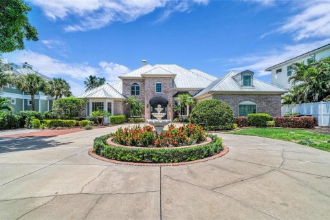 Villa ou maison à vendre à Bradenton, Floride: 4 chambres, 597.45 m2 № 2434523 - photo 2