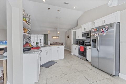 Casa en venta en North Port, Florida, 3 dormitorios, 137.22 m2 № 2202732 - foto 13