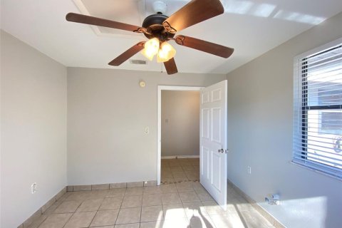 Casa en alquiler en Kissimmee, Florida, 2 dormitorios, 100.89 m2 № 1567279 - foto 17