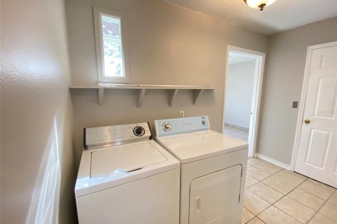 Casa en alquiler en Kissimmee, Florida, 2 dormitorios, 100.89 m2 № 1567279 - foto 14