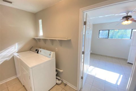 Casa en alquiler en Kissimmee, Florida, 2 dormitorios, 100.89 m2 № 1567279 - foto 15