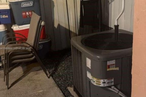 Снять в аренду кондоминиум в Хайалиа, Флорида 2 спальни, 101.26м2, № 2006028 - фото 10