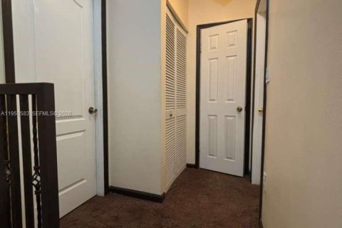 Снять в аренду кондоминиум в Хайалиа, Флорида 2 спальни, 101.26м2, № 2006028 - фото 4