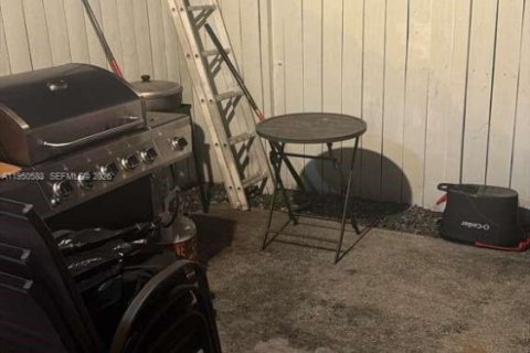 Снять в аренду кондоминиум в Хайалиа, Флорида 2 спальни, 101.26м2, № 2006028 - фото 11