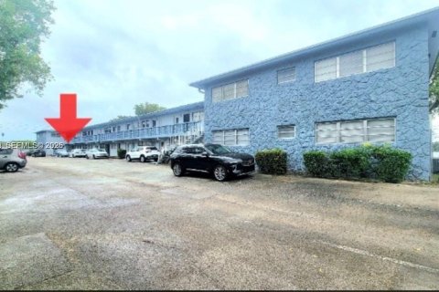 Condominio en venta en Miami, Florida, 2 dormitorios, 91.97 m2 № 2028335 - foto 2